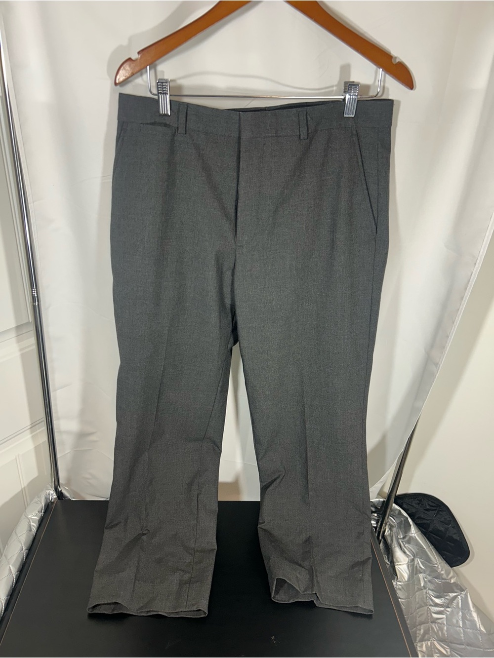 jf j.ferrar Men's Dress Pants in Charcoal Gray